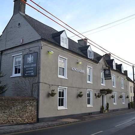 מלון Didmarton The Kings Arms מראה חיצוני תמונה